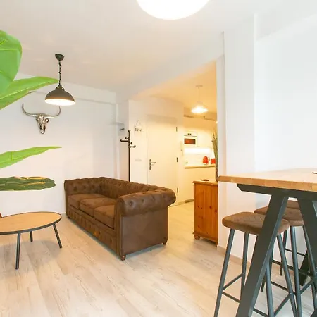 아파트 Vintage Movie The Luxury By Namaste Elite 토레몰리노스